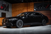 Mercedes-Benz S-Class 2025