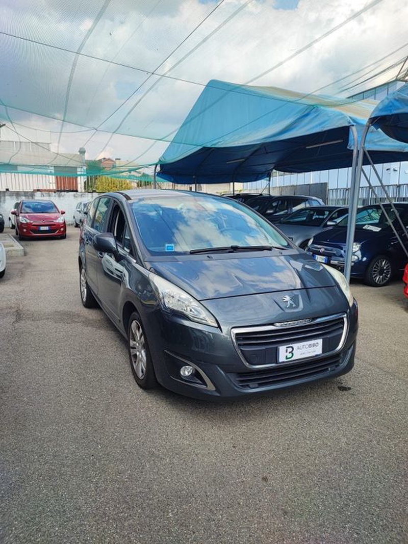 Peugeot 5008