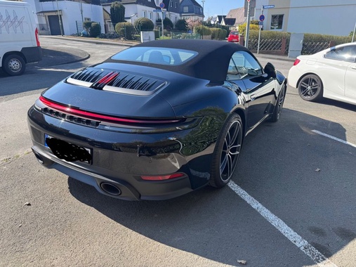 Porsche 911 2025