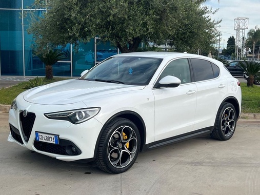 Alfa Romeo Stelvio 2021