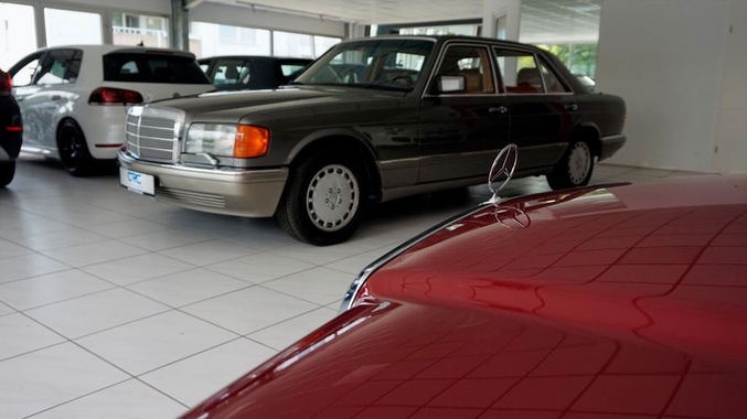 Mercedes-Benz 500 1990