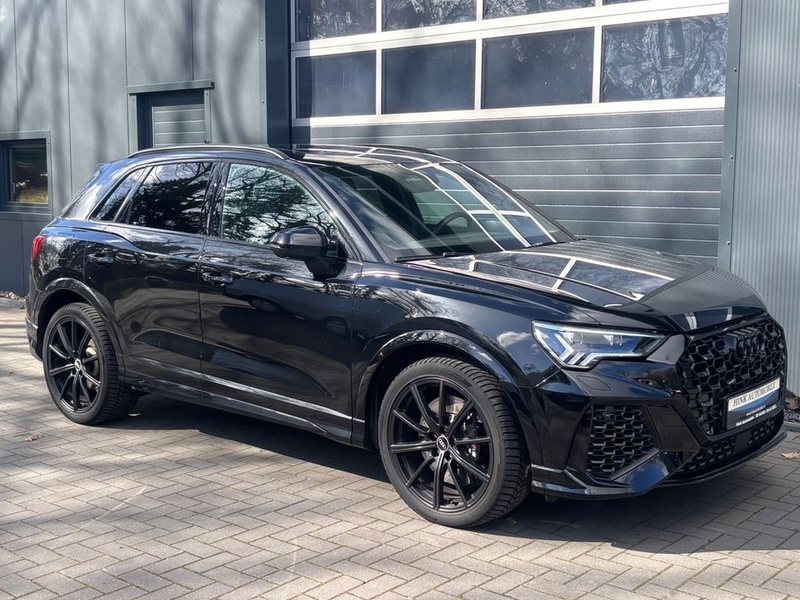 Audi RSQ3