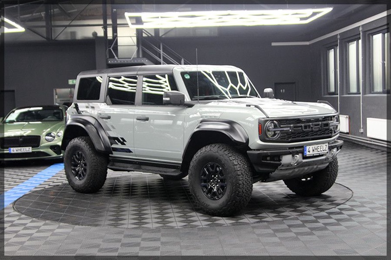 Ford Bronco