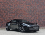 Aston Martin DB12 2025