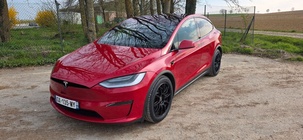 Tesla Model X 2022
