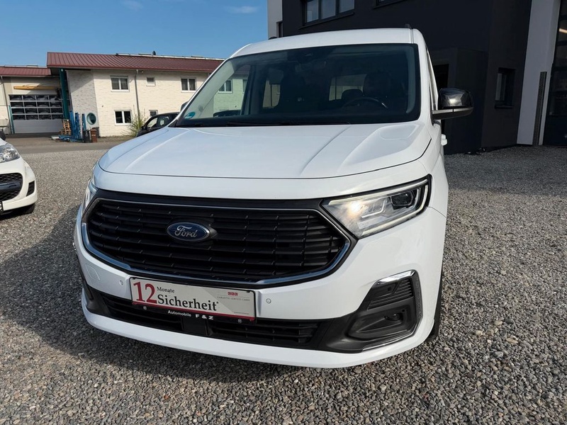 Ford Grand Tourneo