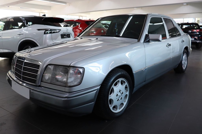 Mercedes-Benz 280