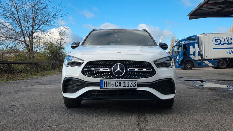 Mercedes-Benz GLA-Class