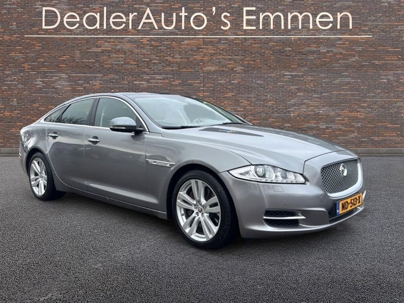 Jaguar XJ
