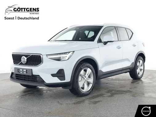 Volvo XC40 2025