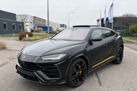 Lamborghini Urus 2021