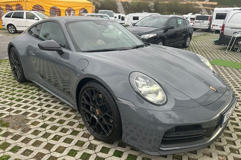 Porsche 992