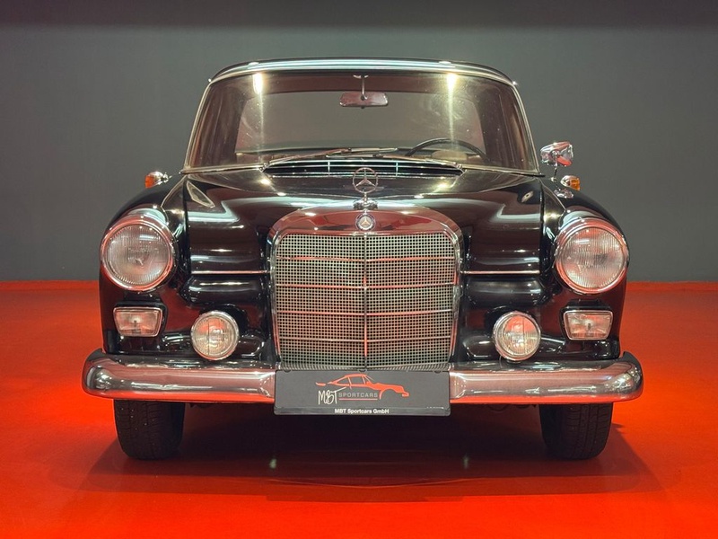 Mercedes-Benz 190