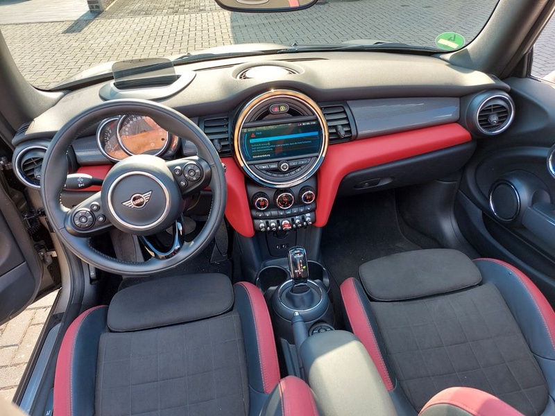 MINI Cabrio