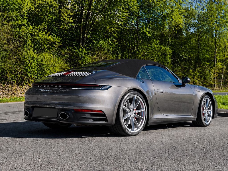 Porsche 992