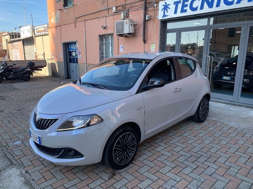 Lancia Ypsilon 2021