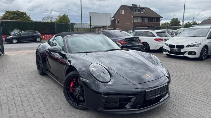 Porsche 992 2024