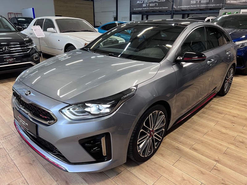 Kia pro cee'd / ProCeed