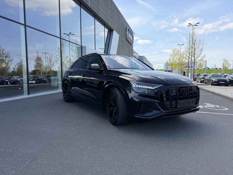 Audi SQ8