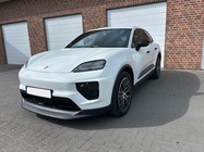 Porsche Macan 2025