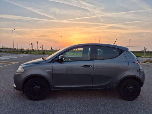 Lancia Ypsilon 2020