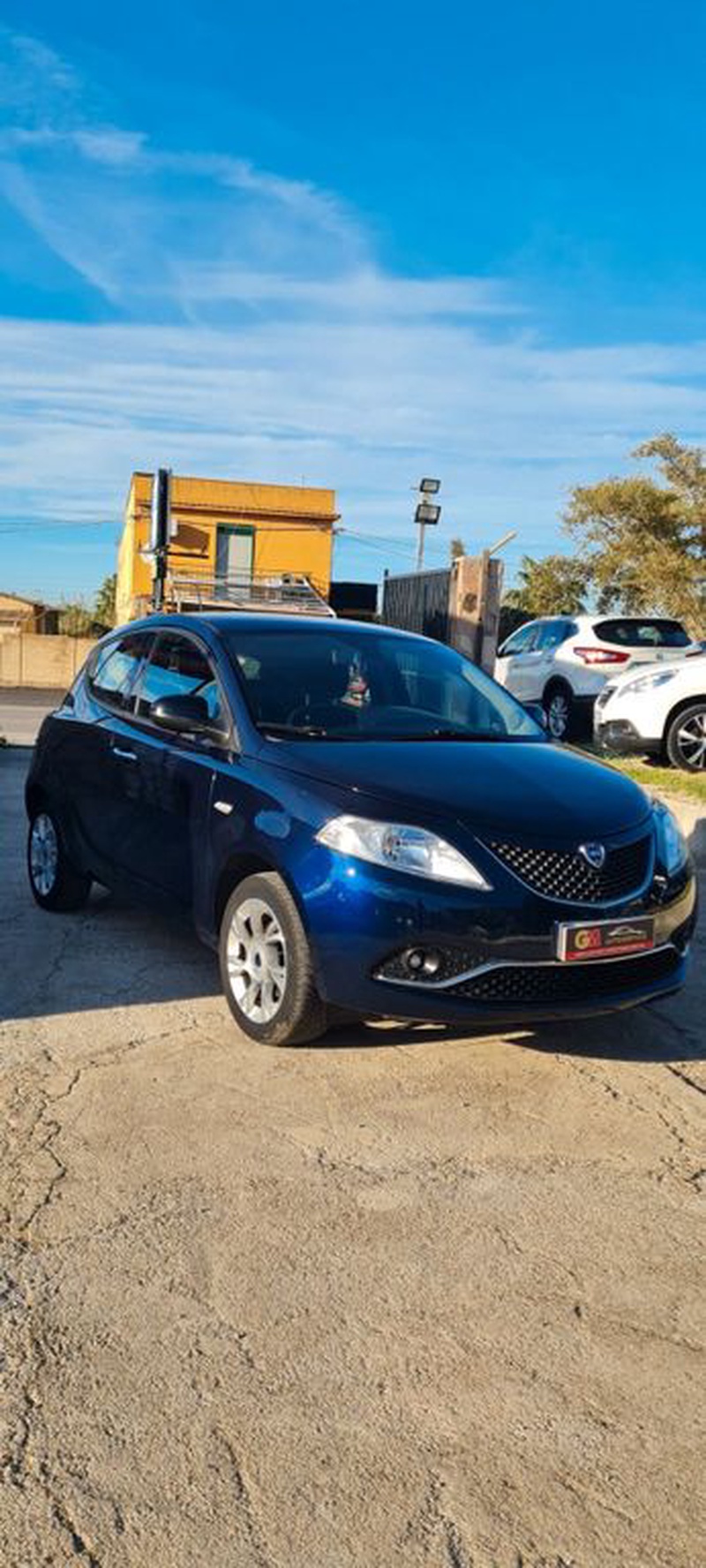 Lancia Ypsilon