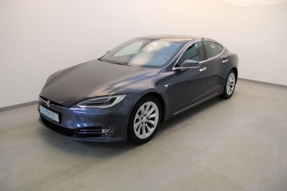 Tesla Model S 2020