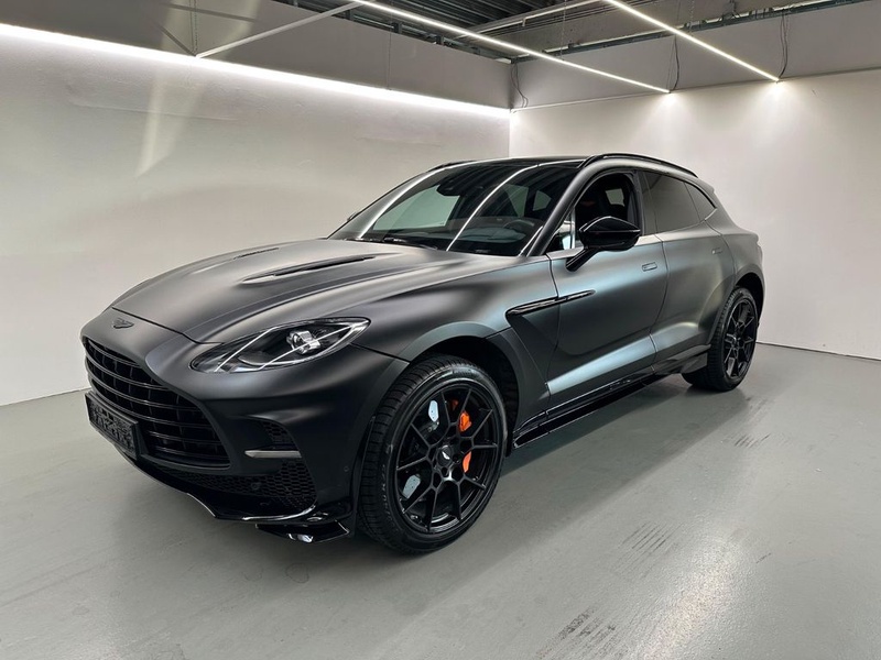 Aston Martin DBX