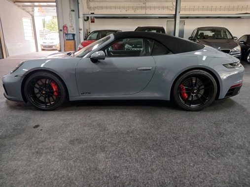 Porsche 911 2023