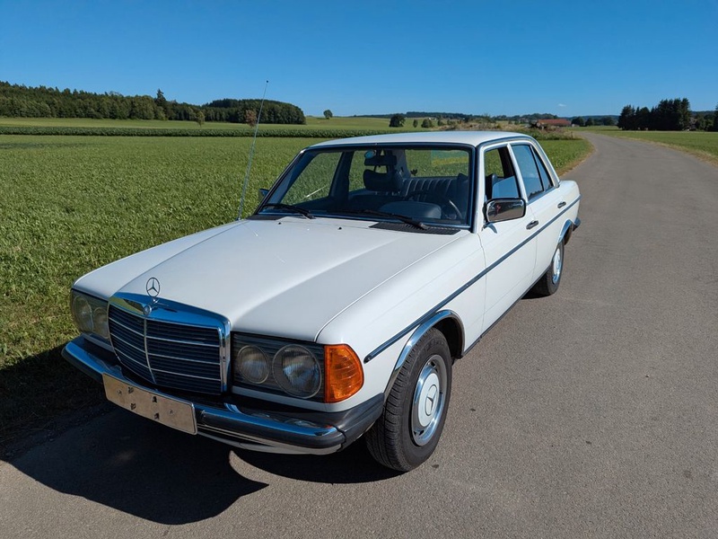 Mercedes-Benz 300
