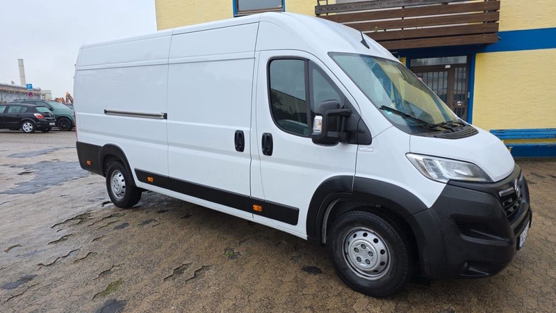Opel Movano
