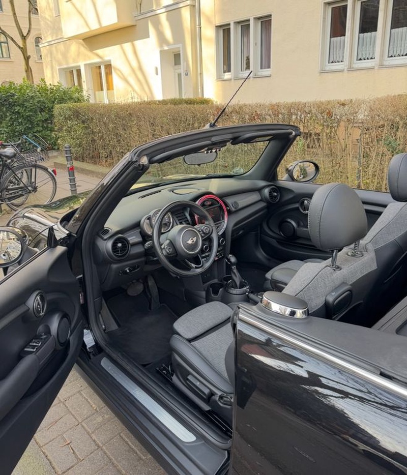 MINI Cabrio