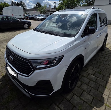 Ford Tourneo Connect 2025