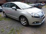 Peugeot 5008 2011
