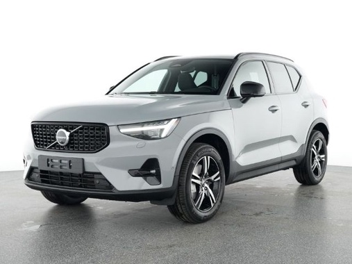 Volvo XC40 2025