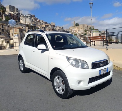 Daihatsu Terios 2010