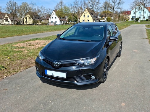 Toyota Auris 2019