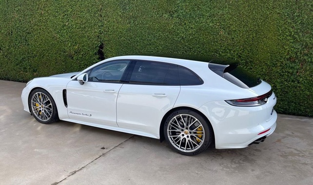 Porsche Panamera 2022