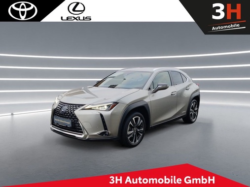 Lexus UX 2022