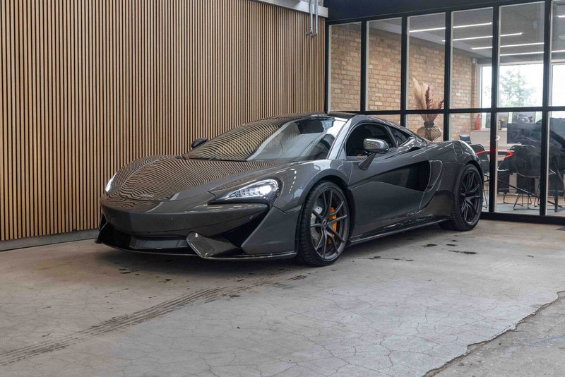 McLaren 570GT