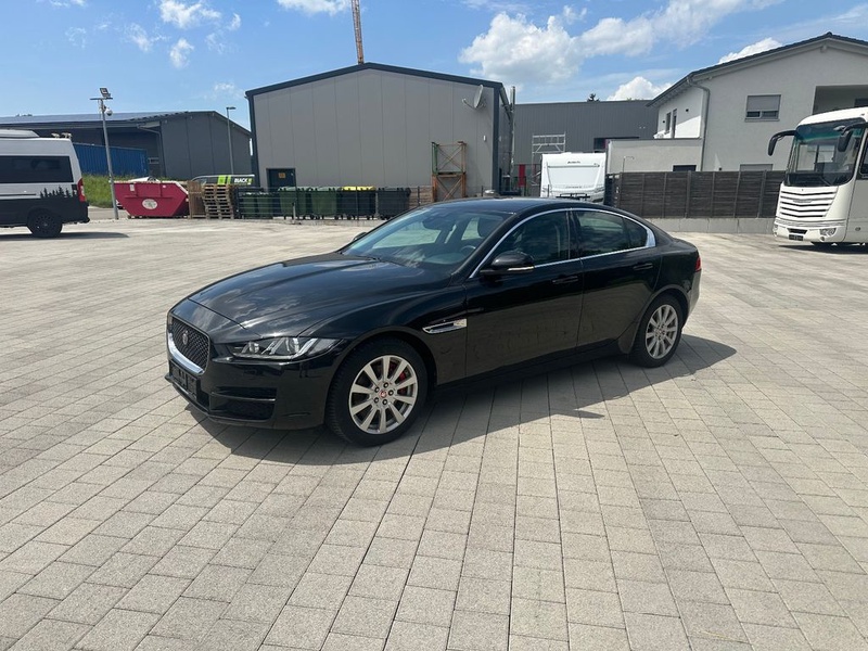 Jaguar XE