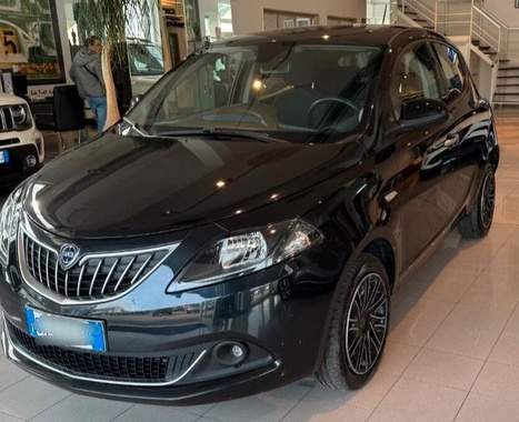Lancia Ypsilon 2022