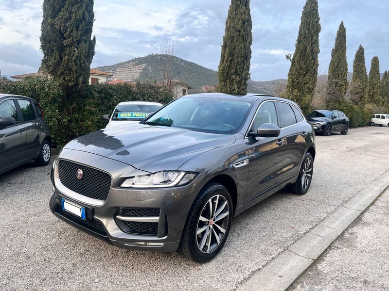 Jaguar F-Pace