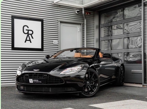 Aston Martin DB11 2019