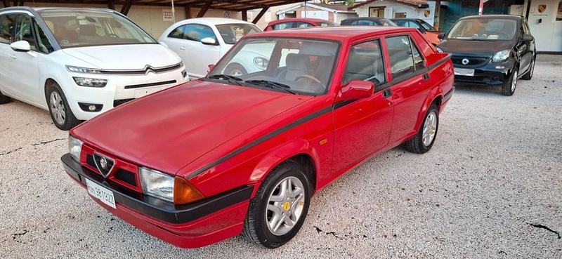 Alfa Romeo 75
