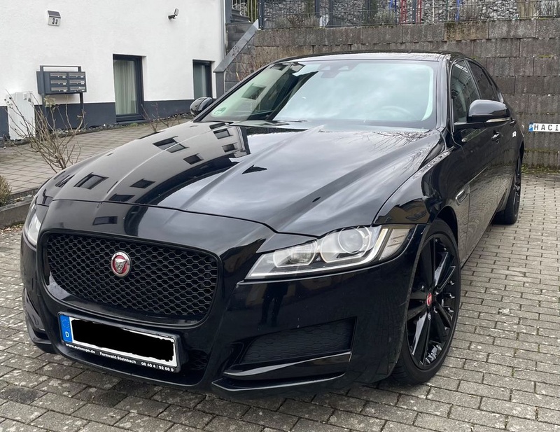 Jaguar XF