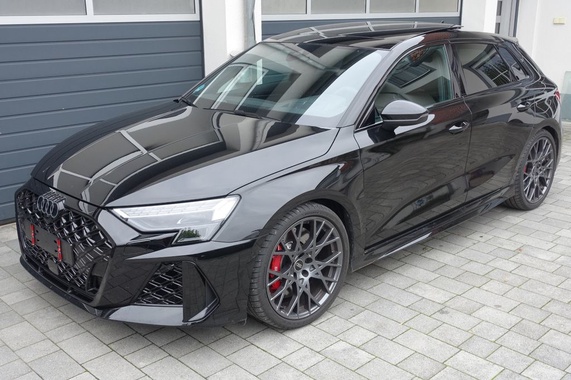 Audi RS3 2025