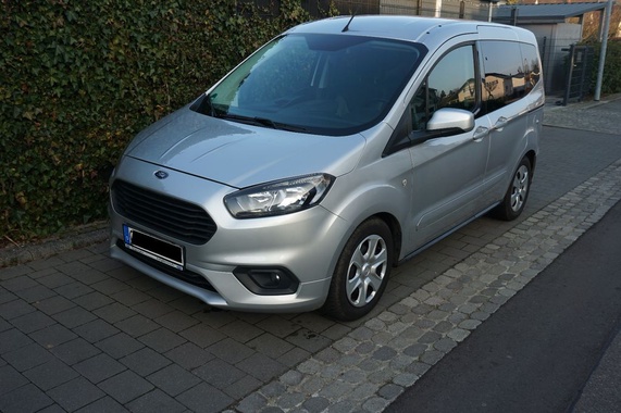 Ford Tourneo Courier 2020