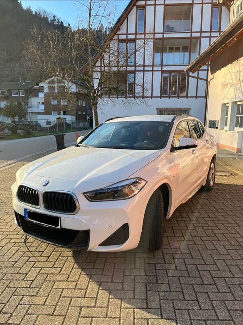 BMW X2