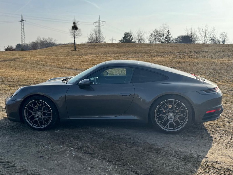 Porsche 992